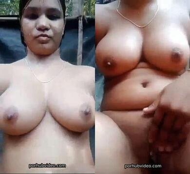 Village hot xx desi bhabhi show nice big boobs bf mms