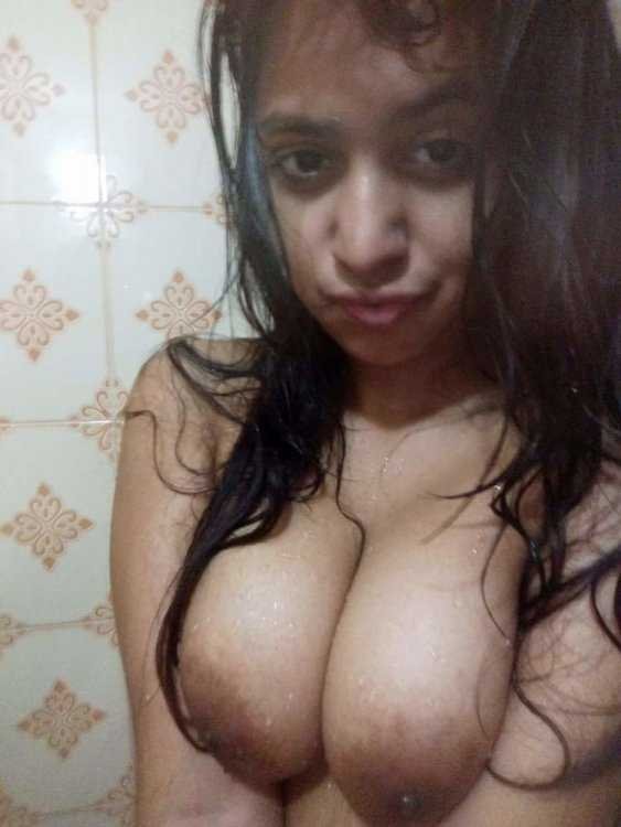Desi big boobs hot girl naked porn pics full nude pics album (2)