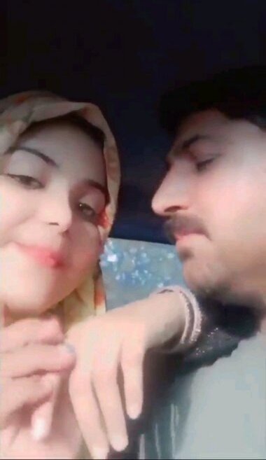 Extremely cute kashmiri girl new indian xxx enjoy with uncle mms