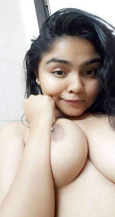 Super horny hot babe indian hot xxx showing tits