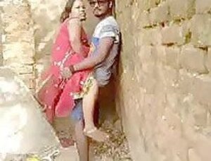 Young boy fucking mature sexy tamil aunty porn outdoor caught mms