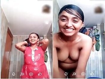 Very-cute-hot-18-girl-desi-blue-video-nude-bathing-viral-mms.jpg