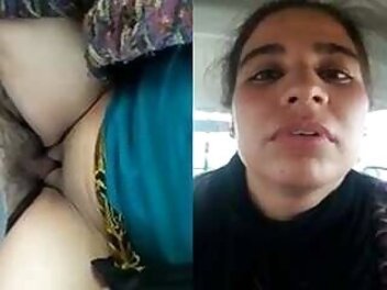 Beautiful-paki-girl-pron-pakistan-fucking-bf-in-car-mms-viral-mms.jpg