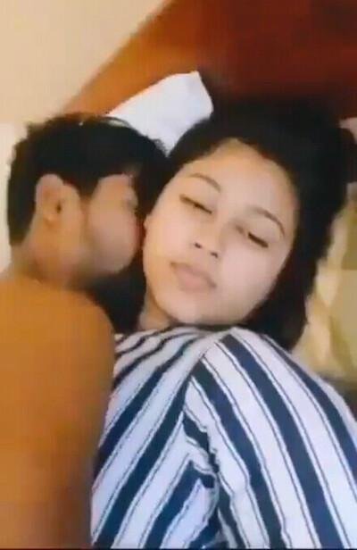 Beautiful-sexy-lover-couple-indian-live-porn-having-viral-mms.jpg