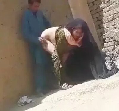 Paki-mature-village-couple-pron-pakistan-doggy-fuck-outdoor-mms.jpg