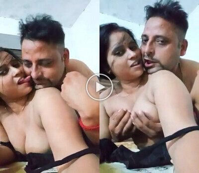 xxxx-video-india-very-horny-sexy-couple-having-viral-mms.jpg