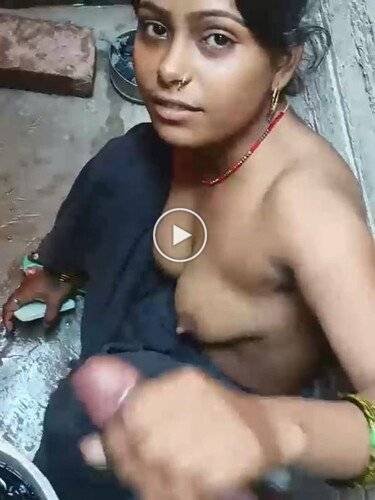 Desi-village-kavita-bhabhi-ka-sexy-video-fucking-devar-in-bathroom-HD.jpg