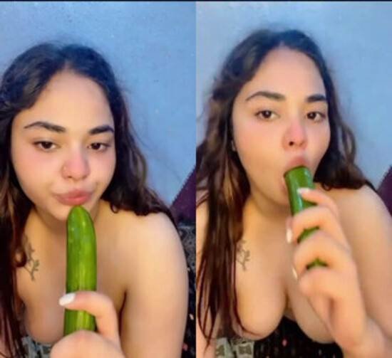 Hottest-horny-babe-india-xsx-play-with-cucumber.jpg
