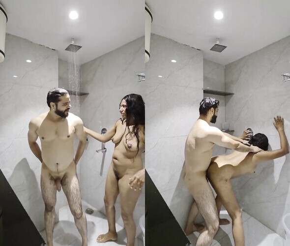 Pak-horny-couple-pakistan-live-sex-video-hardcore-fucked-in-bathroom.jpg