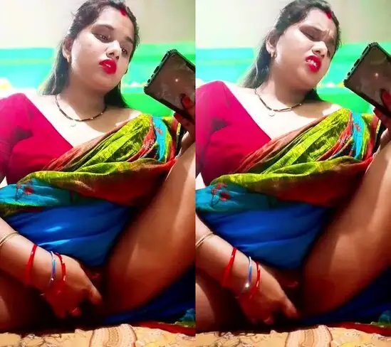 Very-beautiful-horny-sexe-bhabhi-fingering-pussy-mms-HD-.jpg